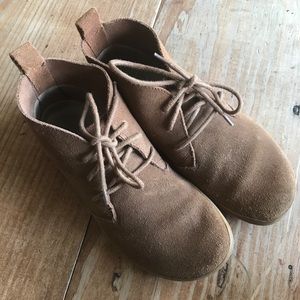 Vivobarefoot Gobi ii chucka boots tan suede women’s size 37